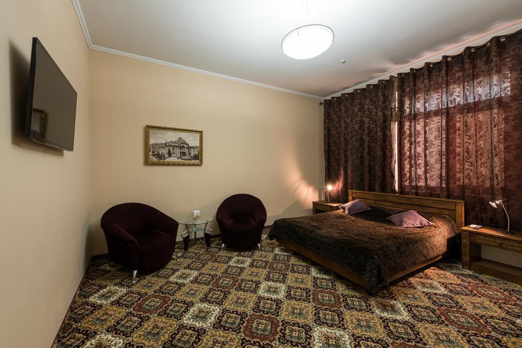 Premium Hotel Tsjernivsi Kamer foto
