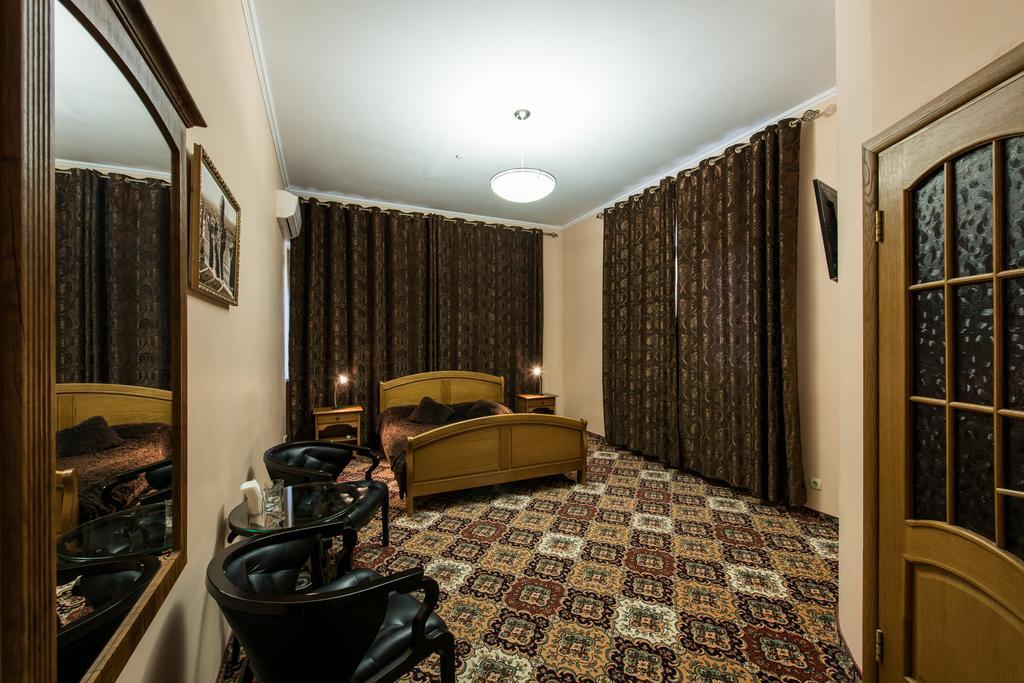 Premium Hotel Tsjernivsi Kamer foto